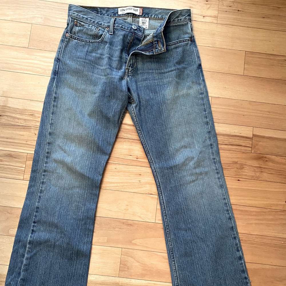 Men’s Levi jeans 33/30